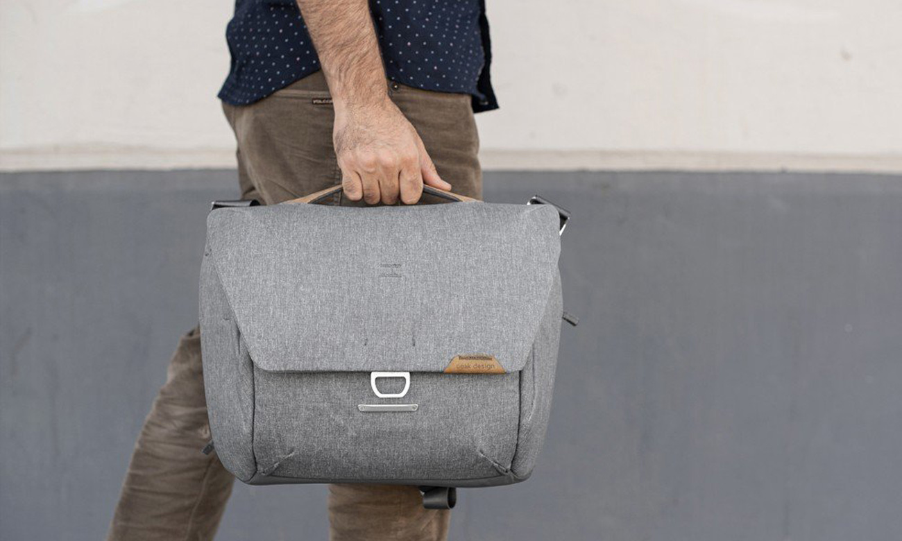 Torba Peak Design Everyday Messenger 13L v2 Popielata - Łatwy transport Twojego sprzętu