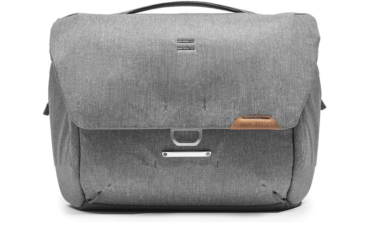 Torba Peak Design Everyday Messenger 13L v2 Popielata - Widok od przodu