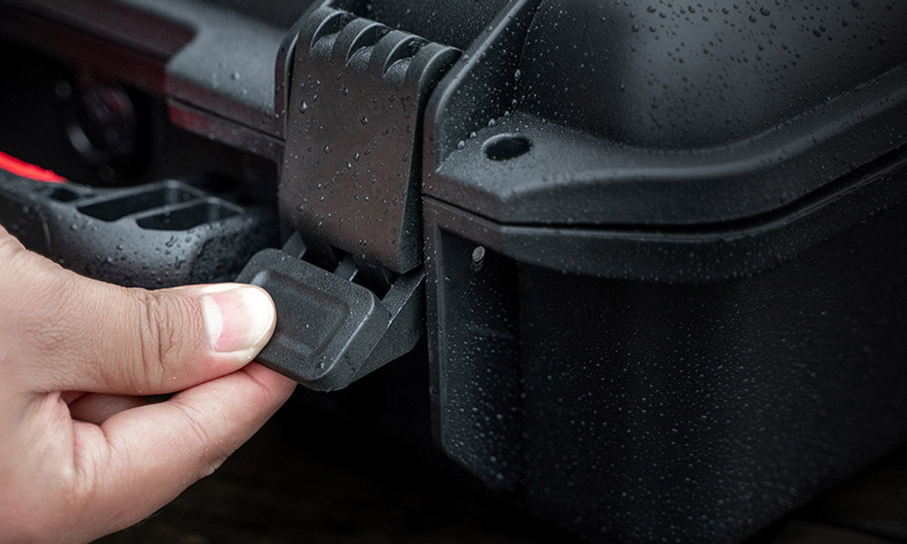 Wodoodporna walizka PGYTECH do drona DJI Mini 3 Pro - Zawór bezpieczeństwa