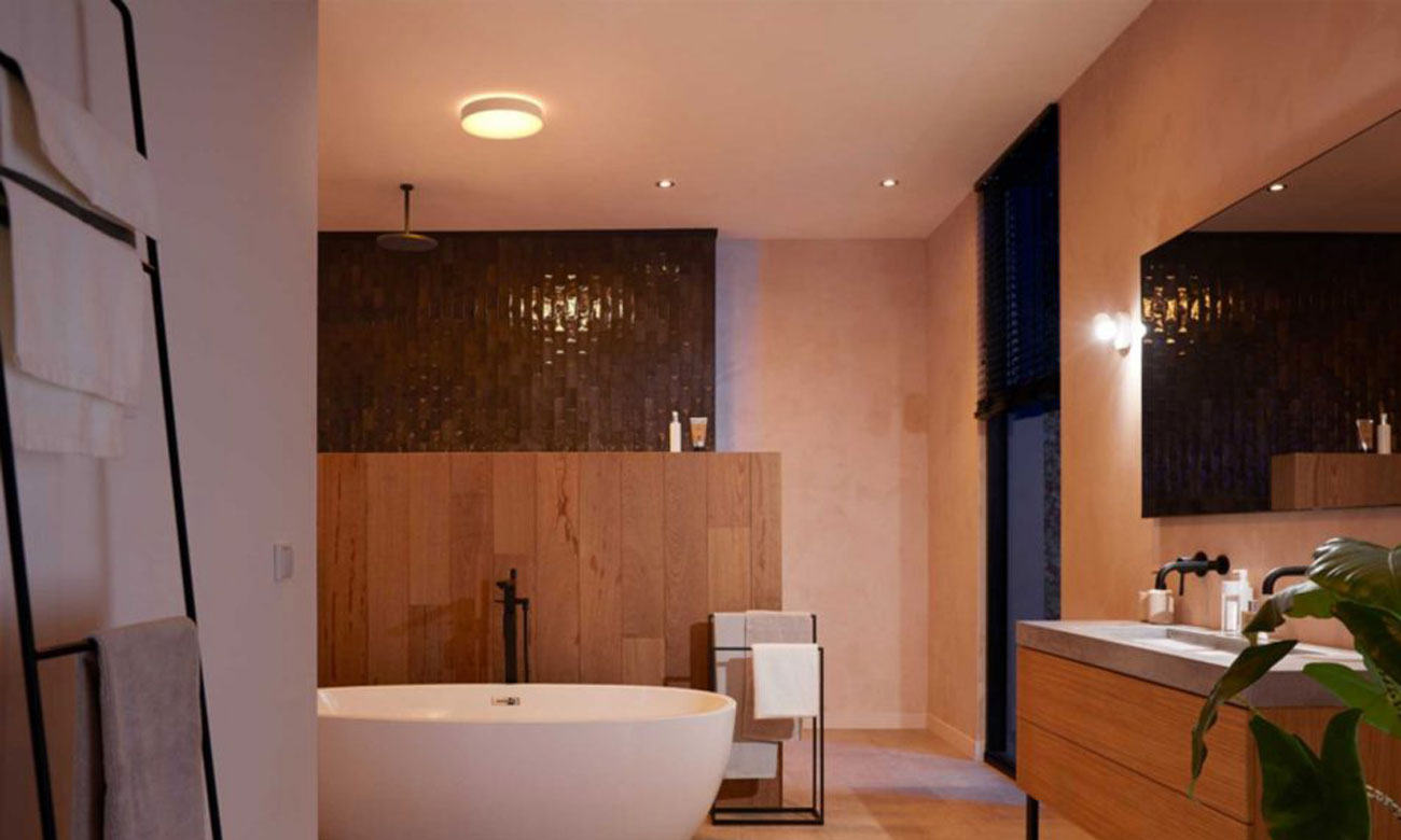 Łazienkowa lampa sufitowa Philips Hue Devere M Biała - Optymalne aranżacje świetlne do codziennych czynności
