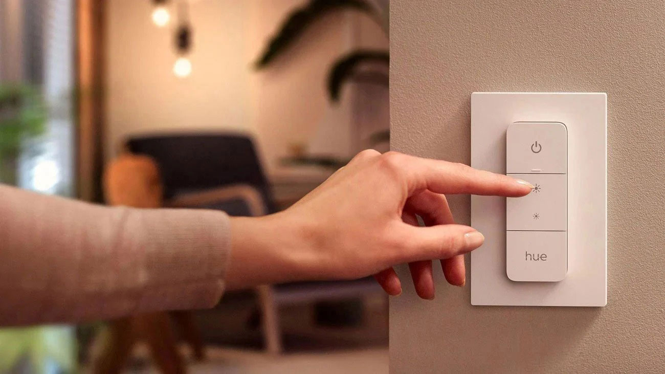 Wisząca lampa sufitowa Philips Hue Enrave Biała - Sterowanie przy pomocy regulatora