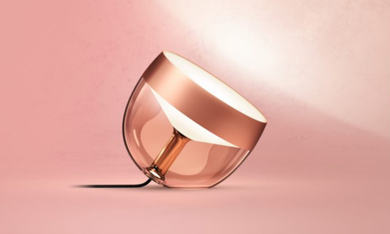 Szeroka paleta odcieni białego i kolorowego światła