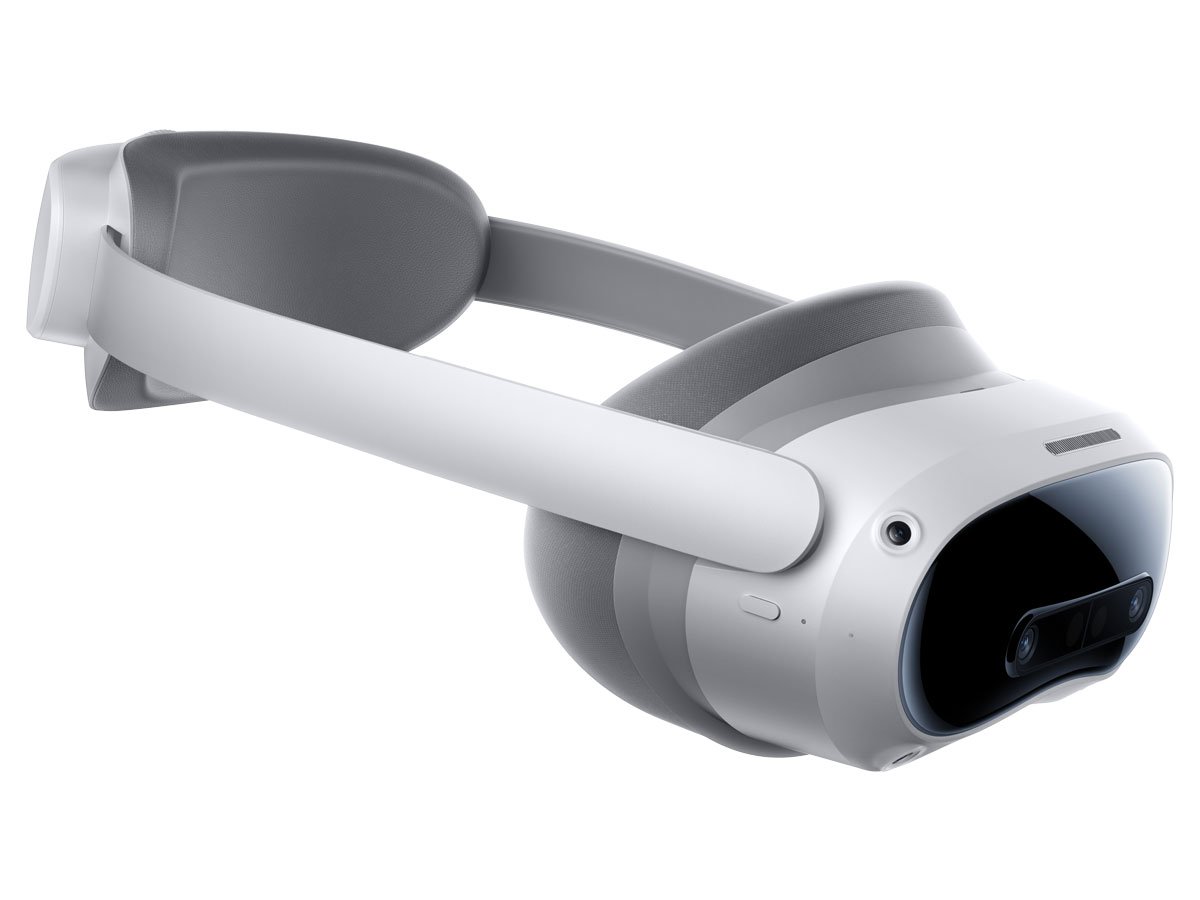 Gogler VR Pico 4 Ultra - Widok od przodu pod kątem