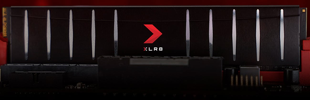 Pamięć RAM DDR4 PNY czarny radiator
