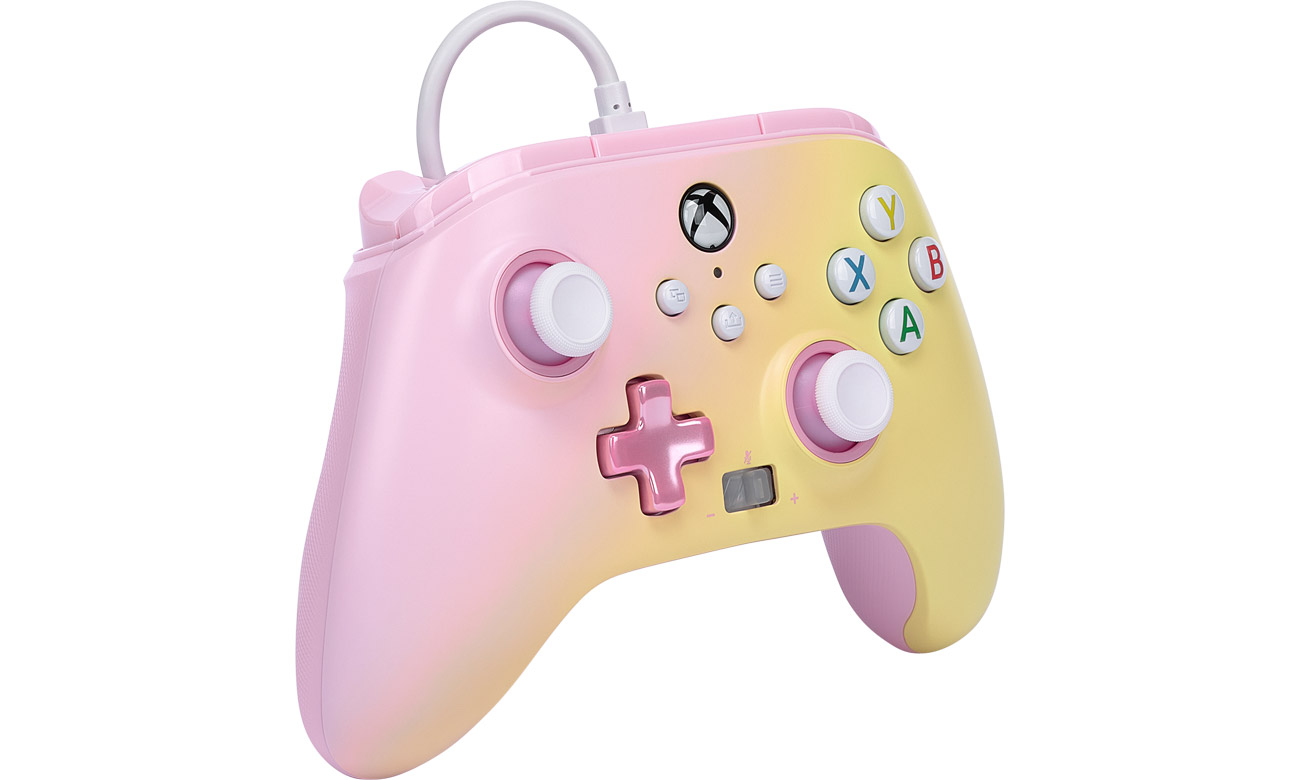 Pad przewodowy PowerA Enhanced Pink Lemonade do Xbox Series X|S - Widok od przodu pod kątem