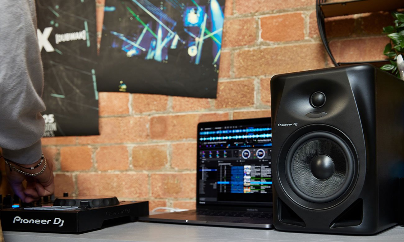 Pioneer DM-40D BT