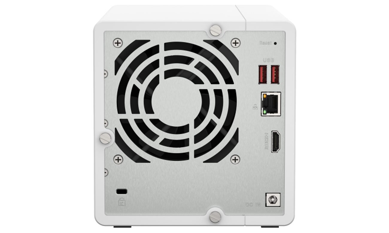QNAP TS-364-8G widok z tyłu