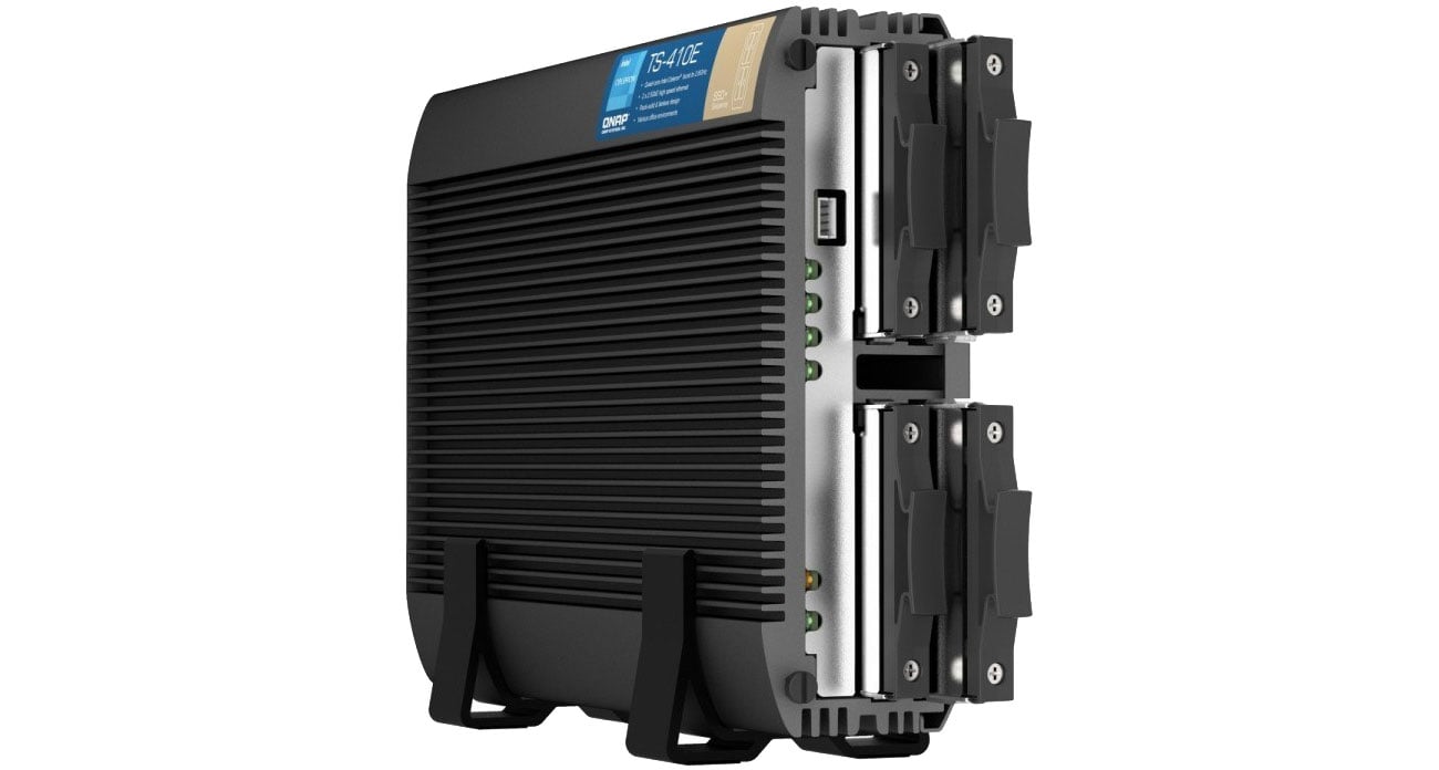 QNAP TS-410E-8G Kieszenie na dyski