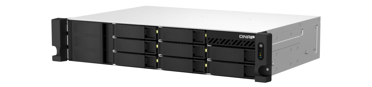 QNAP TS-864eU-8G