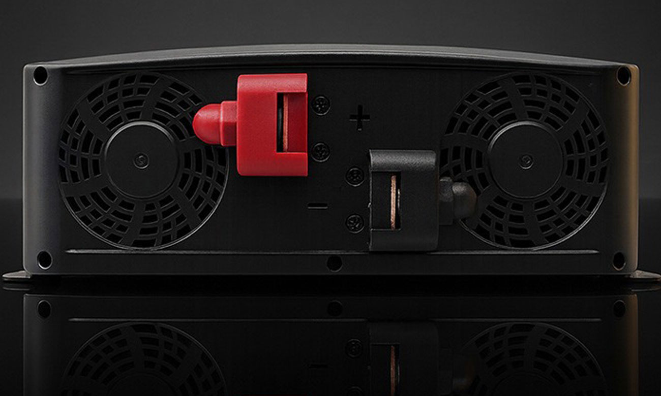 Inteligentna ładowarka Qoltec Monolith LiFePO4 GEL 60A/12v