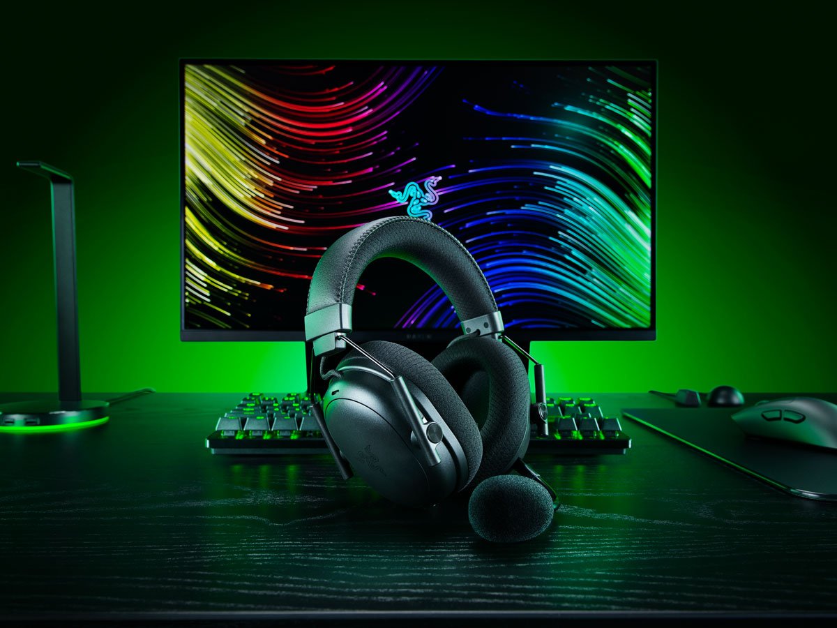 Zestaw słuchawkowy Razer BlackShark V3 Pro Black - Grafika lifestyle