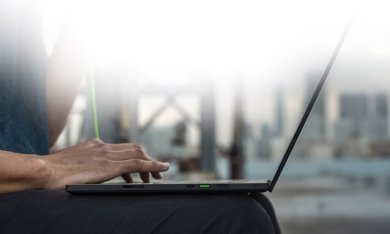 Laptop Razer bok obudowy i jego podzespoły