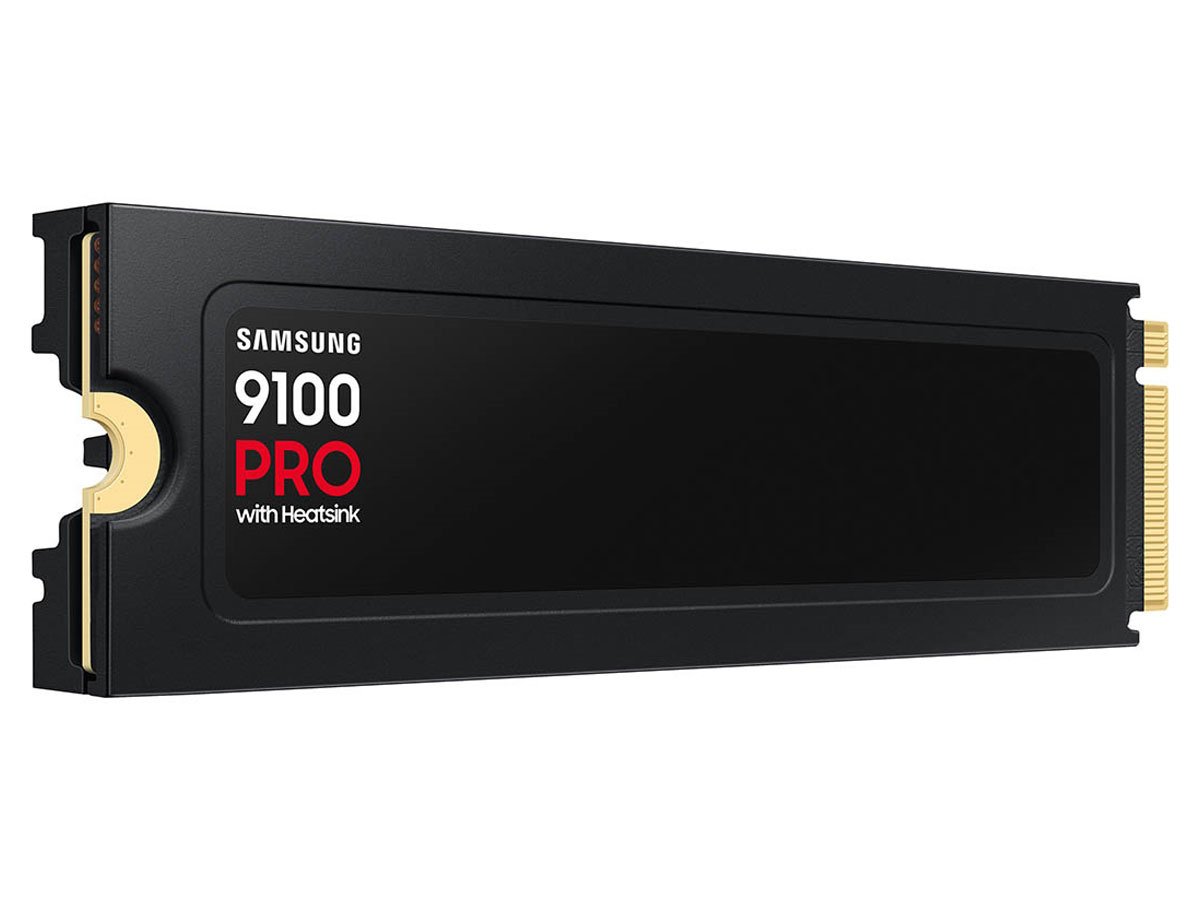 Dysk SSD M.2 Samsung 9100 PRO PCIe Gen5 NVMe - Widok od przodu pod kątem