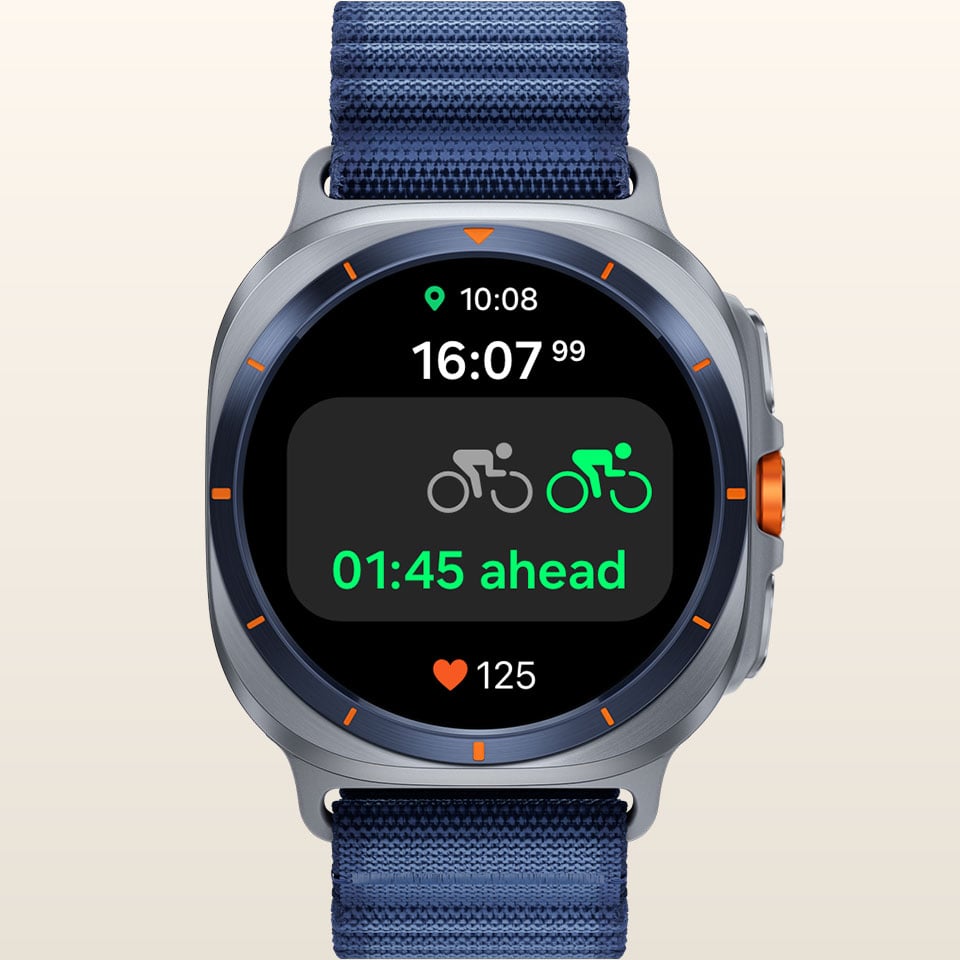 Galaxy Watch Ultra wyświetla ekran funkcji wyścigu, pokazujący porównanie rekordu osobistego w czasie rzeczywistym i rekordu z przeszłości, z tekstem „01:45 do przodu” i aktualnym tętnem. Galaxy Watch Ultra wyświetla ekran funkcji wyścigu, pokazujący porównanie rekordu osobistego w czasie rzeczywistym i rekordu z przeszłości, z tekstem „01:45 do przodu” i aktualnym tętnem.