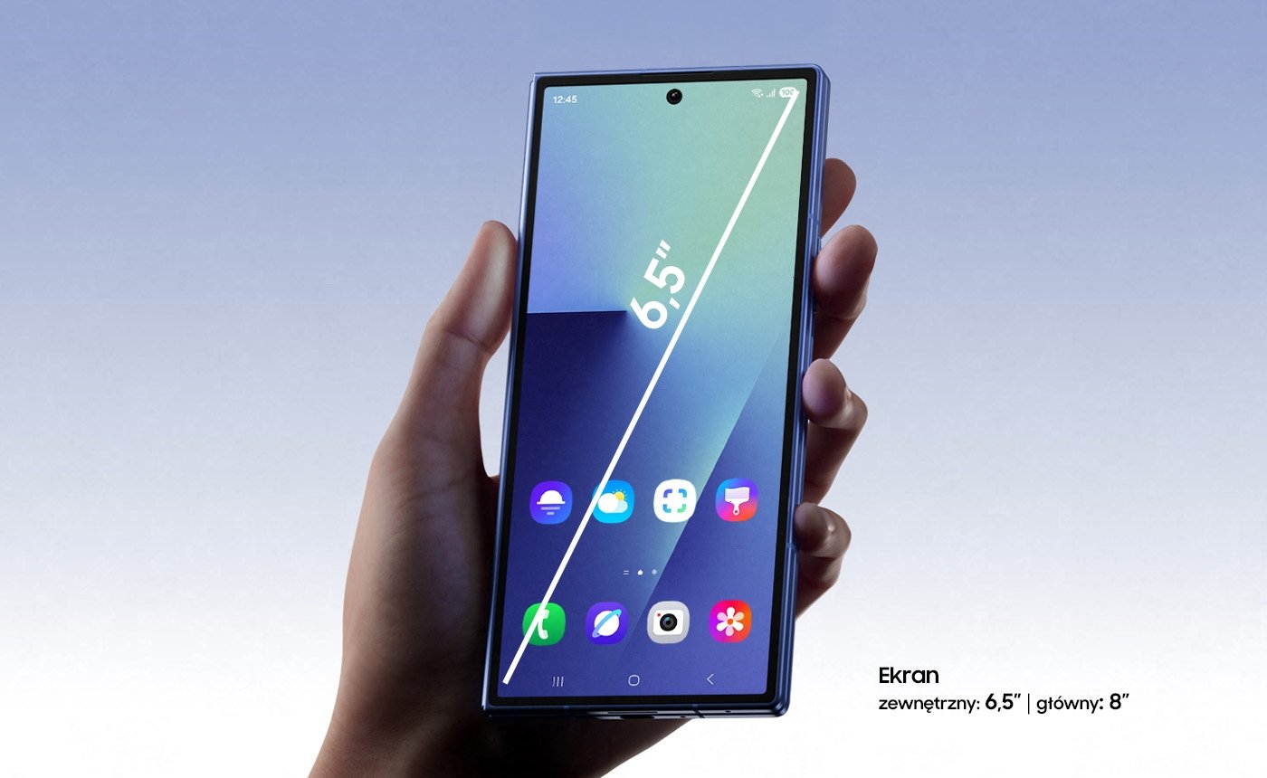 Galaxy Z Fold7 widoczny w dłoni. Zewnętrzny ekran przechodzi z ciemnego w jasny. Galaxy Z Fold7 widoczny w dłoni. Zewnętrzny ekran przechodzi z ciemnego w jasny.