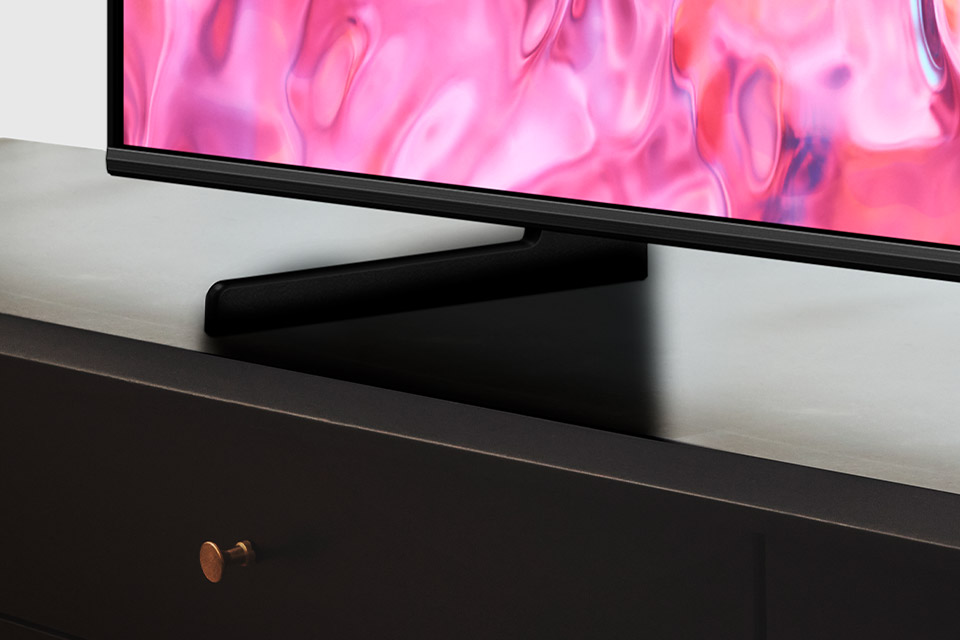 Dopasowanie Samsung Q67C do nowoczesnej przestrzeni Dopasowanie Samsung Q67C do nowoczesnej przestrzeni
