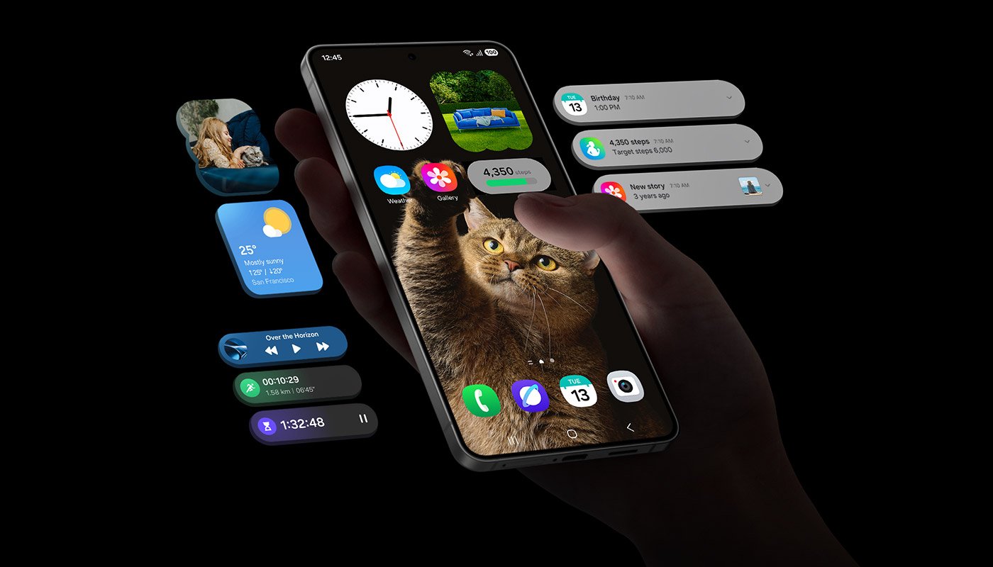 Smartfon Galaxy S25 Edge z widżetami na ekranie głównym. Urządzenie jest otoczone innymi widżetami i powiadomieniami. Po lewej stronie znajdują się widżety galerii, pogody i muzyki oraz alerty dotyczące ćwiczeń i zegara Now Bar. Po prawej widać powiadomienia. Smartfon Galaxy S25 Edge z widżetami na ekranie głównym. Urządzenie jest otoczone innymi widżetami i powiadomieniami. Po lewej stronie znajdują się widżety galerii, pogody i muzyki oraz alerty dotyczące ćwiczeń i zegara Now Bar. Po prawej widać powiadomienia.