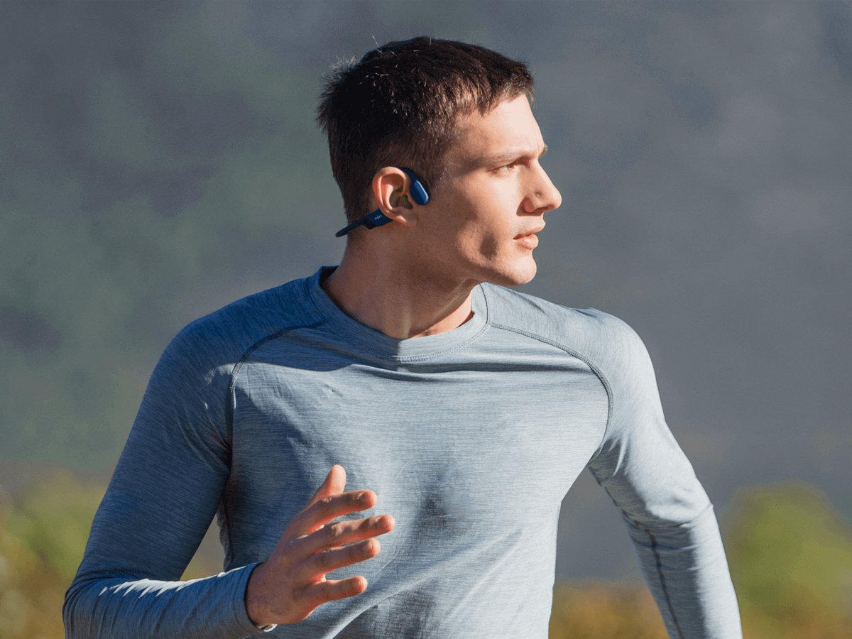 Słuchawki bezprzewodowe Shokz OpenRun USB-C - Grafika lifestyle