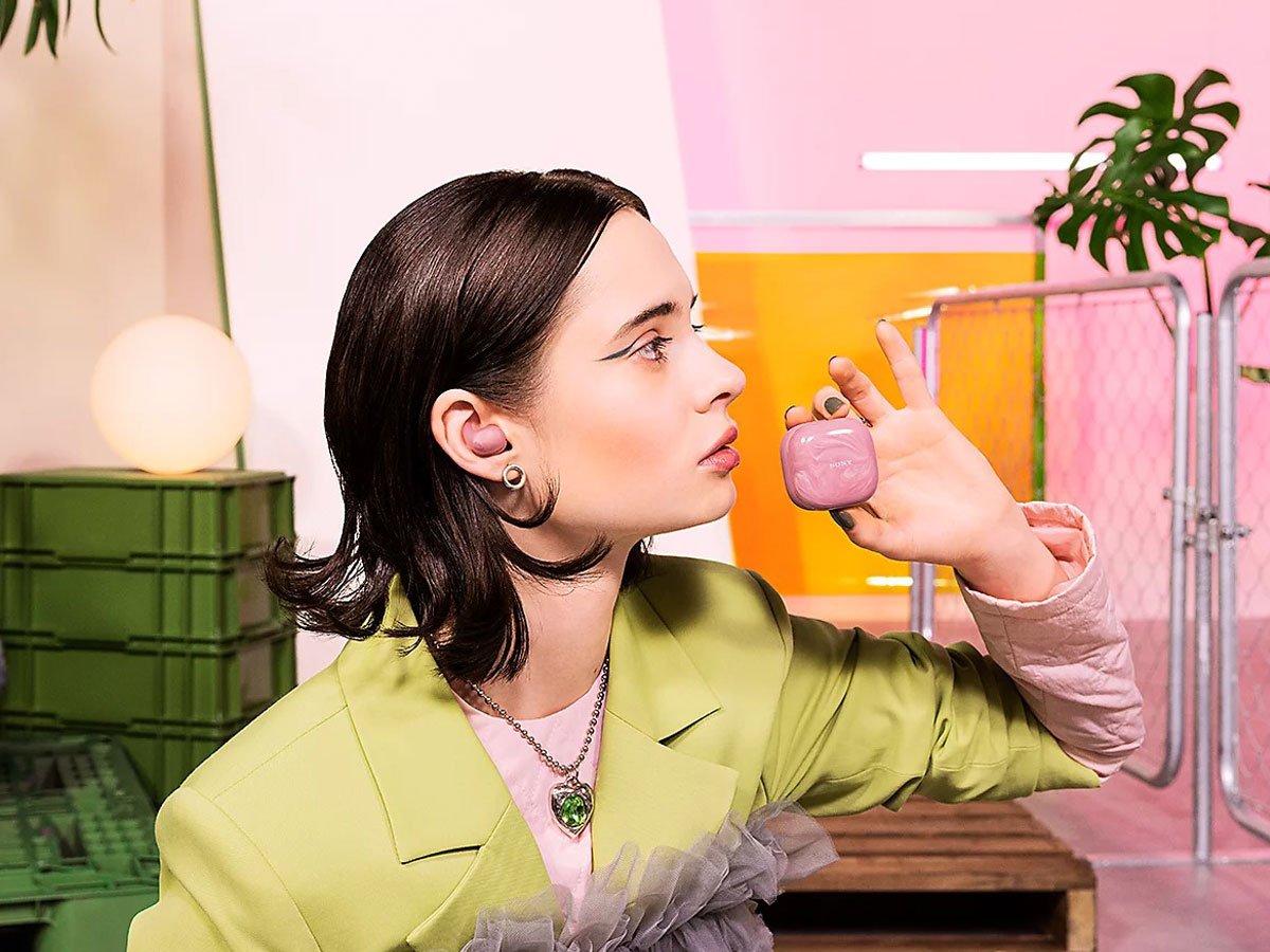 Słuchawki bezprzewodowe Sony LinkBuds Fit - Grafika lifestyle