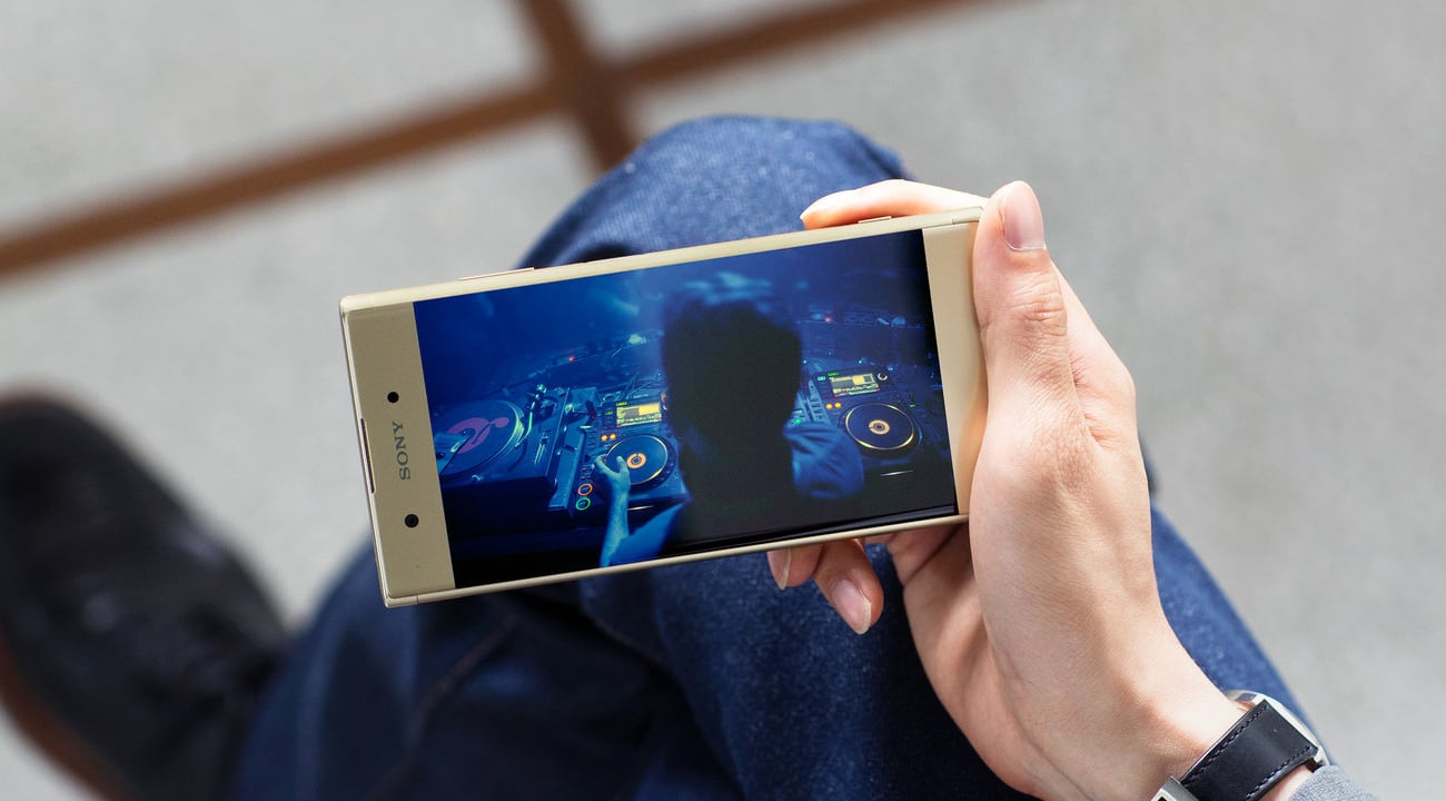 Czarna Sony Xperia XA1 Plus ekran 5.5 Full HD