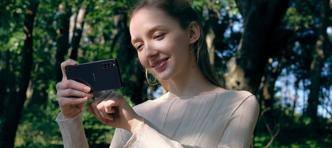 Smartfon Sony Xperia 10 III 128 GB czarny system 3 aparatów