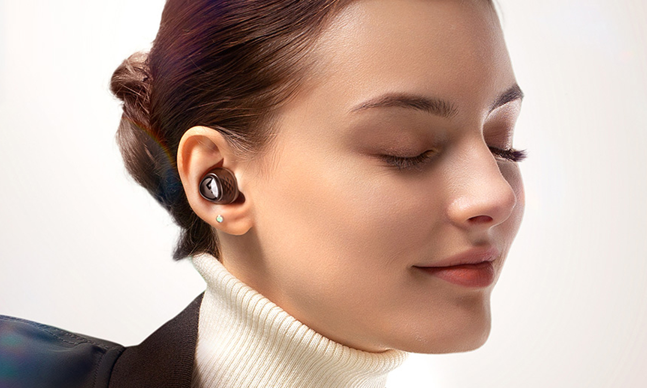 Słuchawki bezprzewodowe Soundpeats Engine4 Czarne - Grafika lifestyle