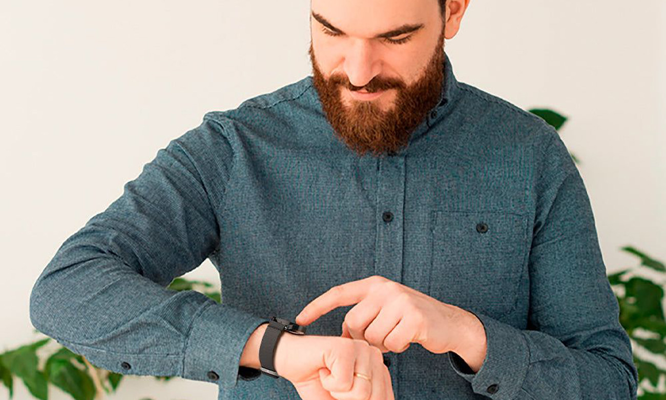 Pasek Spigen Fit Lite do Samsung Galaxy Watch 4/5/5 Pro Czarny - Dostosuj go do własnych potrzeb