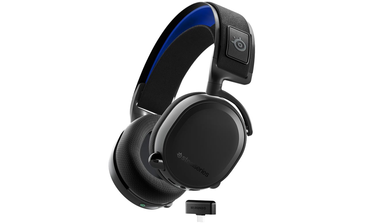 Zestaw słuchawkowy SteelSeries Arctis 7P+ Wireless Czarny - Widok od przodu pod kątem + adapter