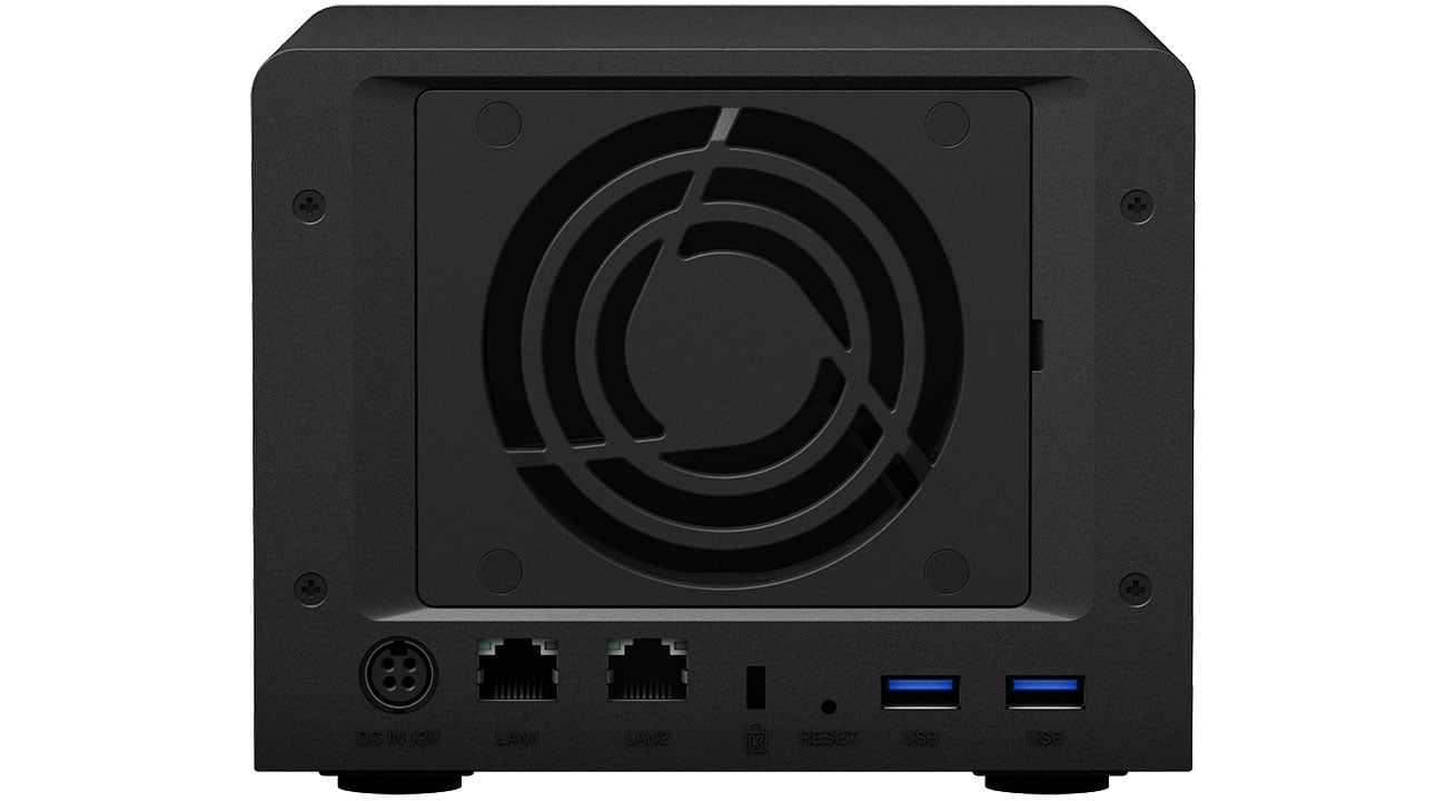 Synology DiskStation DS620slim - Widok z tyłu, złącza