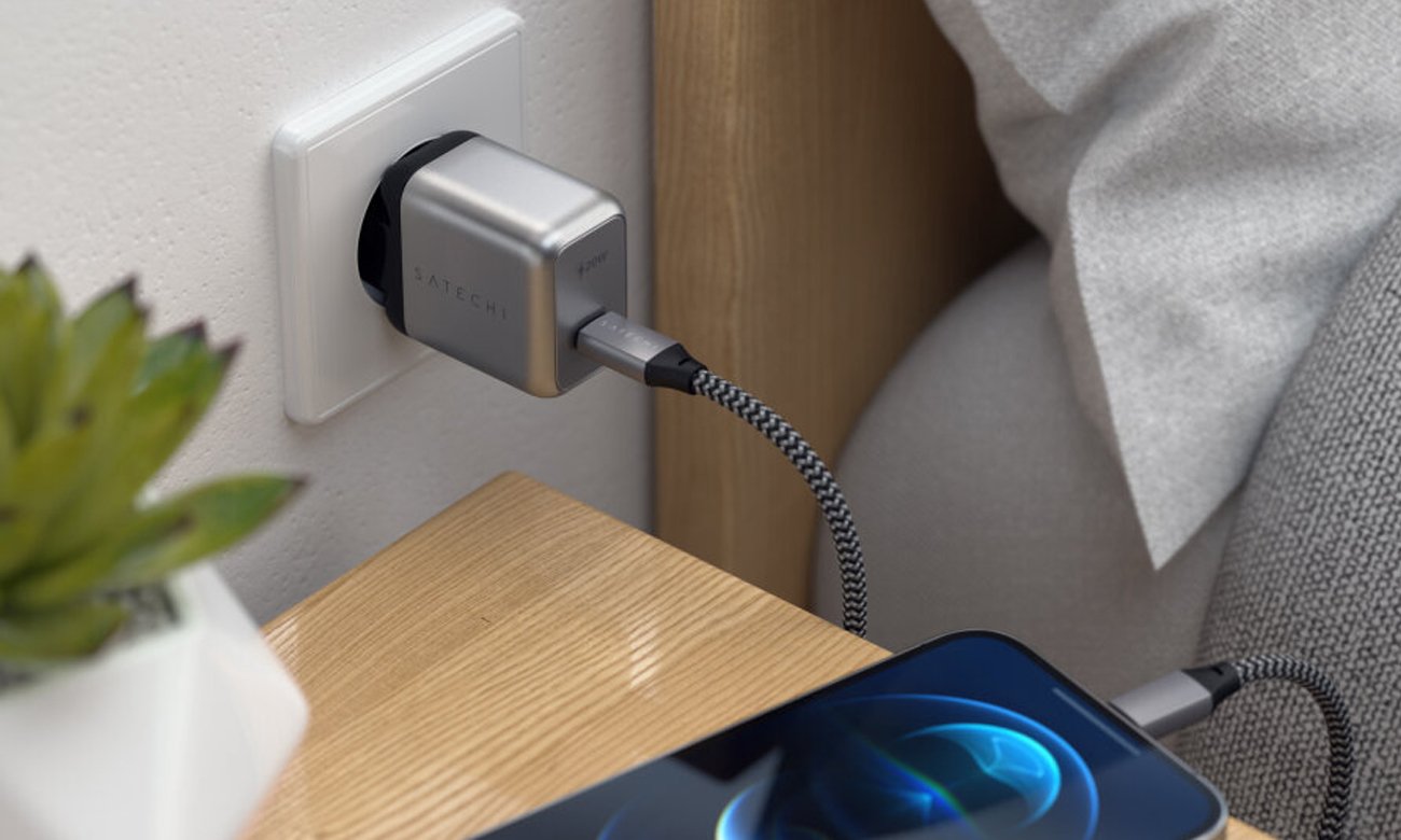 Satechi USB-C 20 W wall charger
