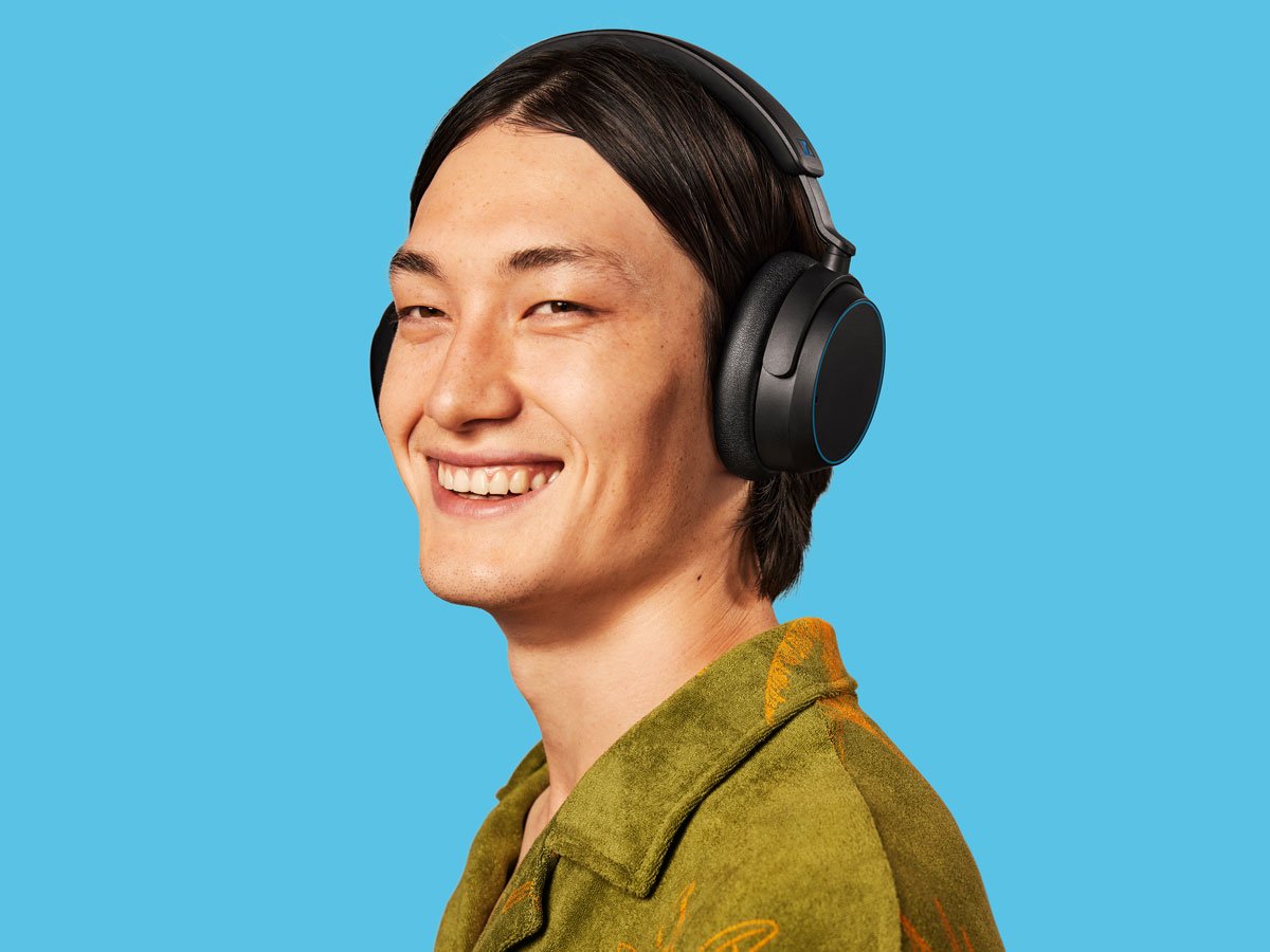 Słuchawki bezprzewodowe Sennheiser ACCENTUM Wireless Czarno-niebieskie - Grafika lifestyle