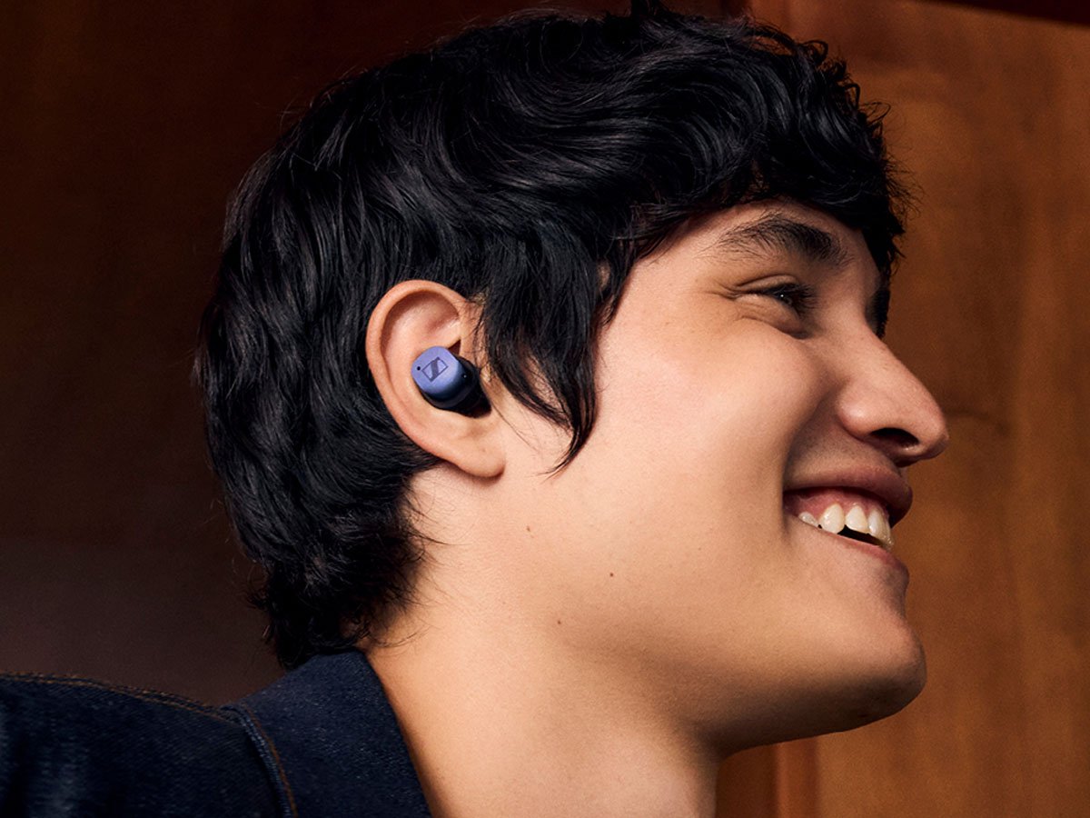 Sennheiser MOMENTUM True Wireless 4 Denim - Grafika lifestyle