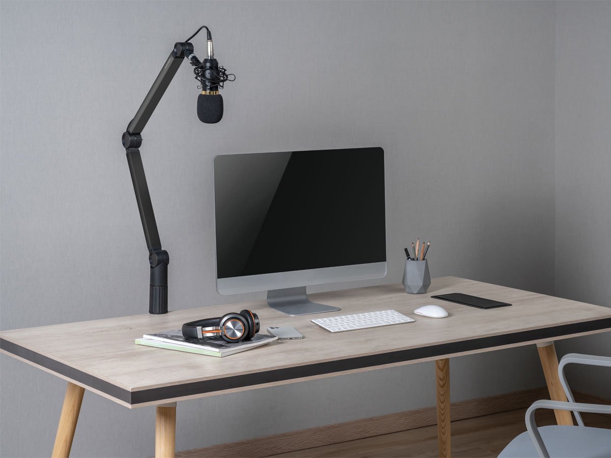 Statyw do mikrofonu Silver Monkey MA-200 - Grafika lifestyle