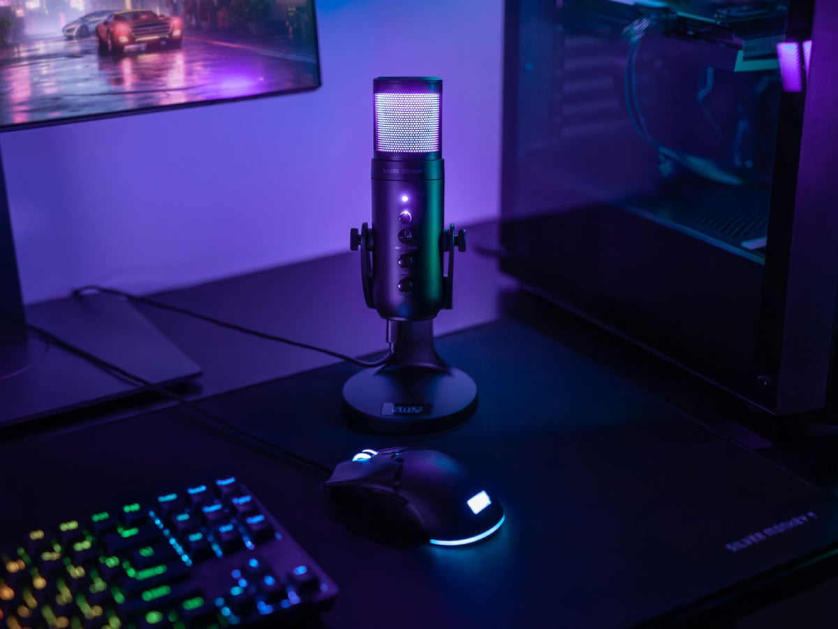 Mikrofon na statywie Noberu