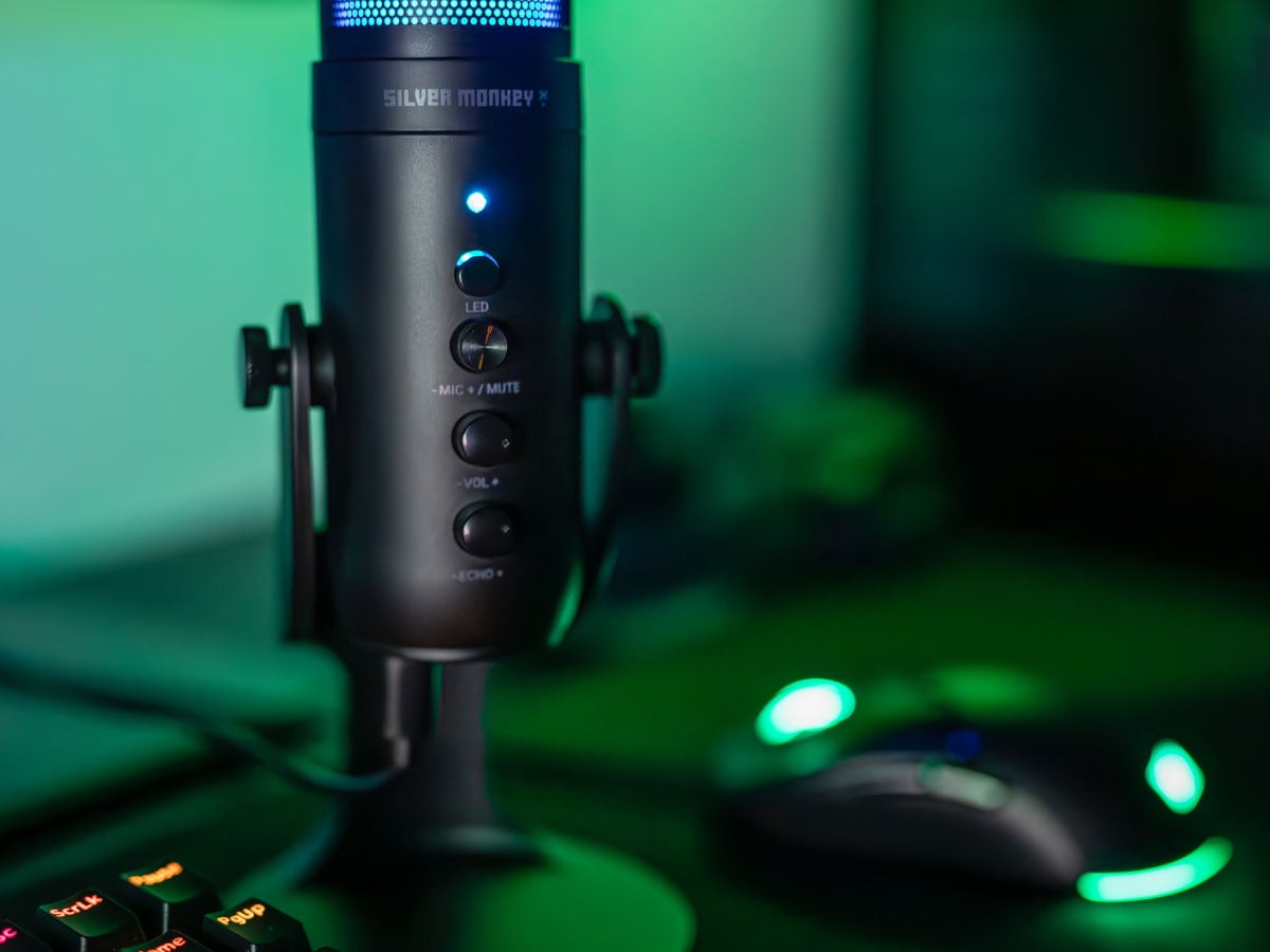 Mikrofon na statywie Noberu