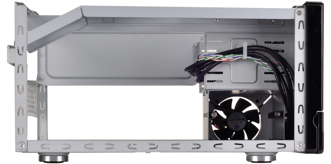 SilverStone SUGO SST-SG02B-F Wnętrze