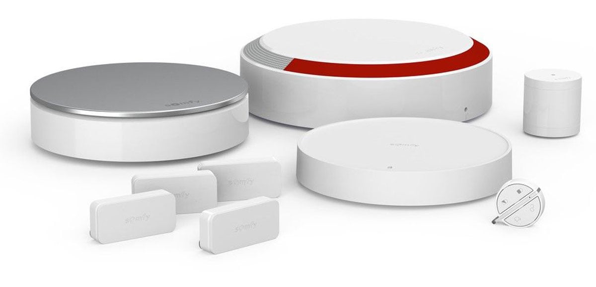 Zestaw alarmowy Somfy Home Alarm Essential Max - Grafika z zawartością zestawu