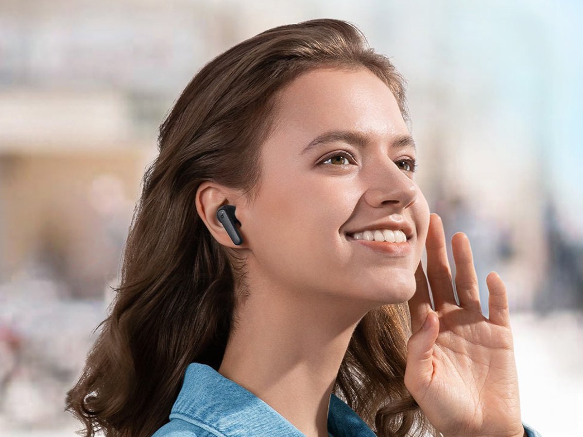 Słuchawki bezprzewodowe SoundCore R50i - Grafika lifestyle