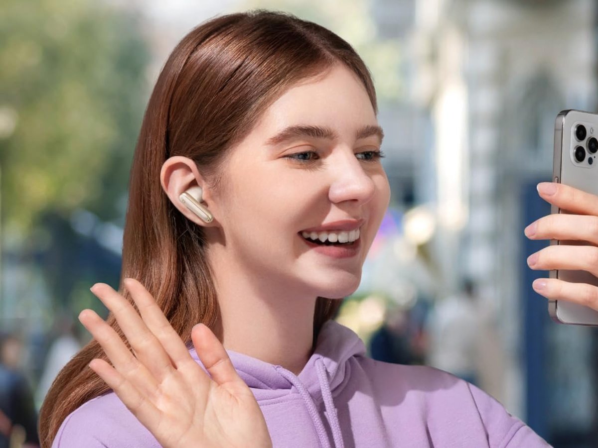 Słuchawki bezprzewodowe SoundCore P40i Białe - Grafika lifestyle