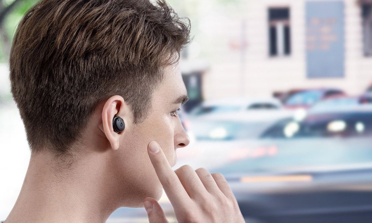 Słuchawki bezprzewodowe SoundCore Life Dot 3i - Grafika lifestyle