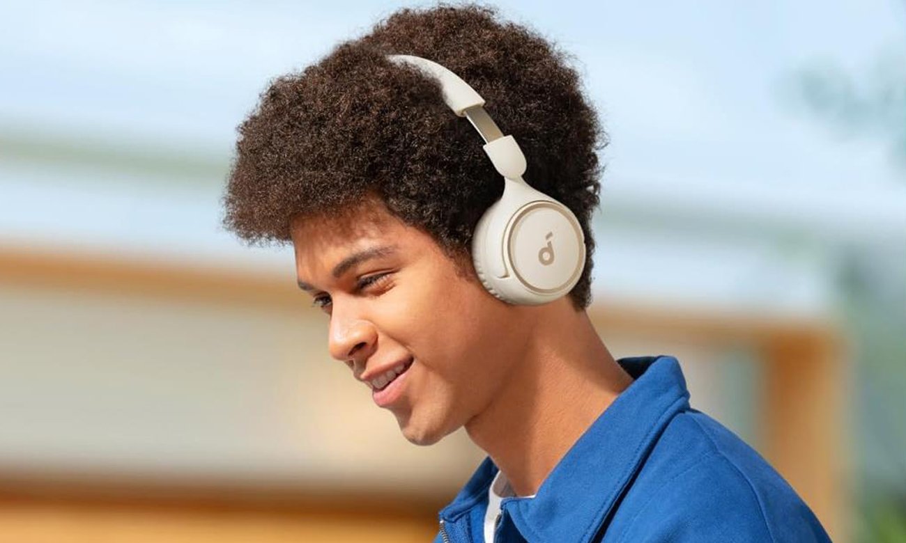 Bezprzewodowe słuchawki nauszne SoundCore H30i Białe - Grafika lifestyle