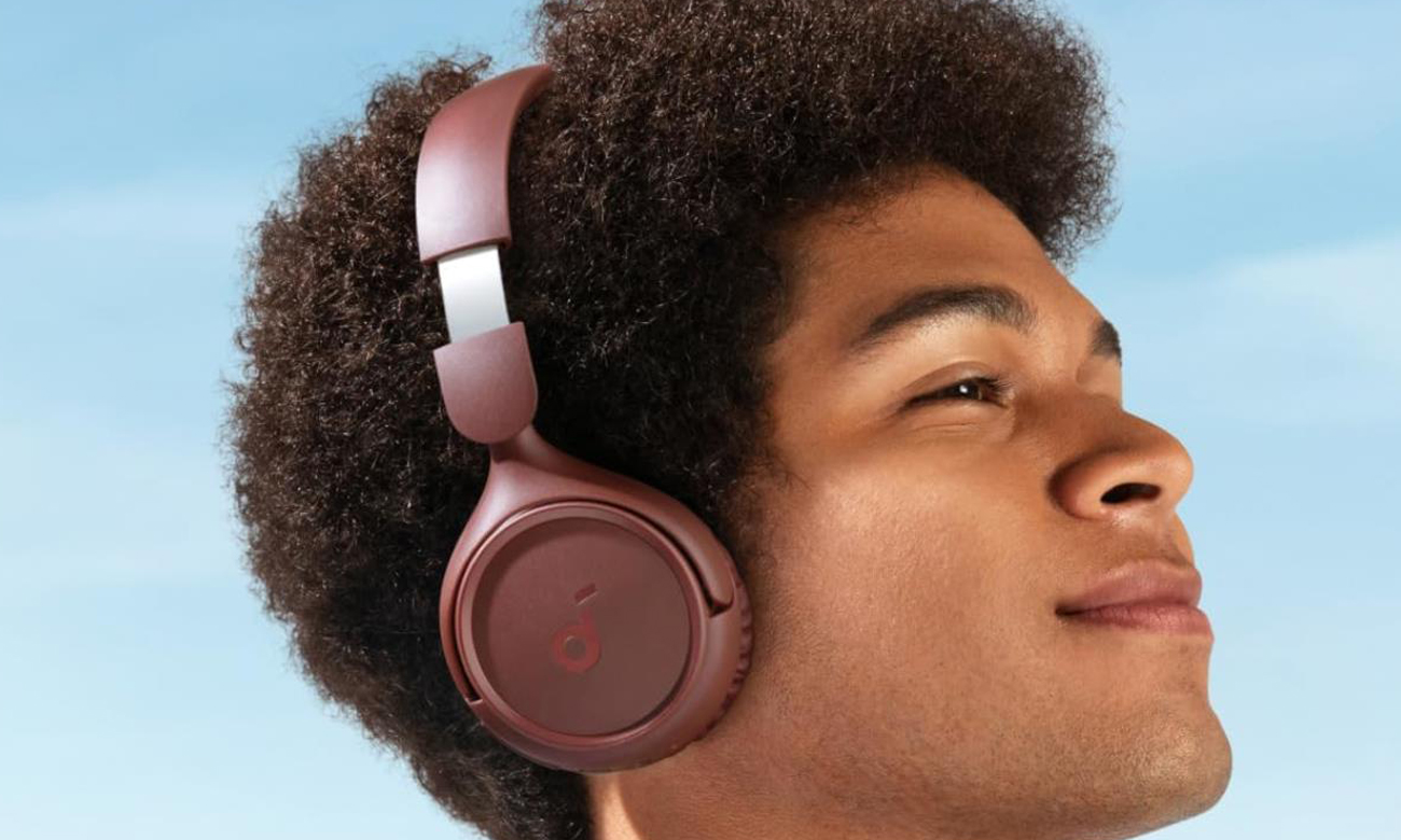 Bezprzewodowe słuchawki nauszne SoundCore H30i Czarne - Grafika lifestyle