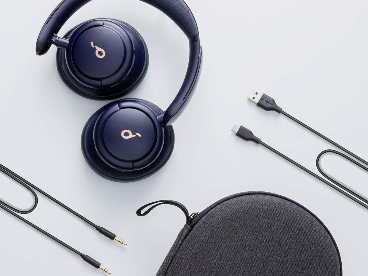 Słuchawki bezprzewodowe SoundCore Life Q30 Midnight Blue - Grafika lifestyle