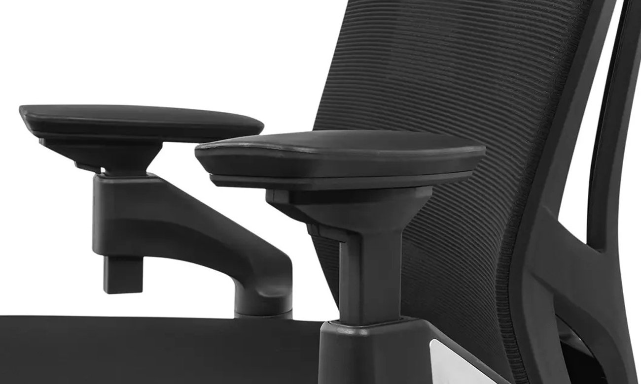 Ergonomiczny fotel biurowy Spacetronik Gerd - Ergonomiczne podłokietniki 4D