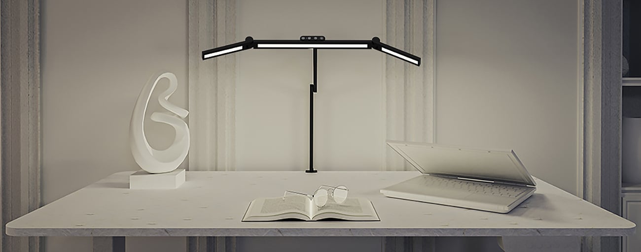 Biurkowa lampa kreślarska LED Spacetronik SPGLOWD1 stanowisko