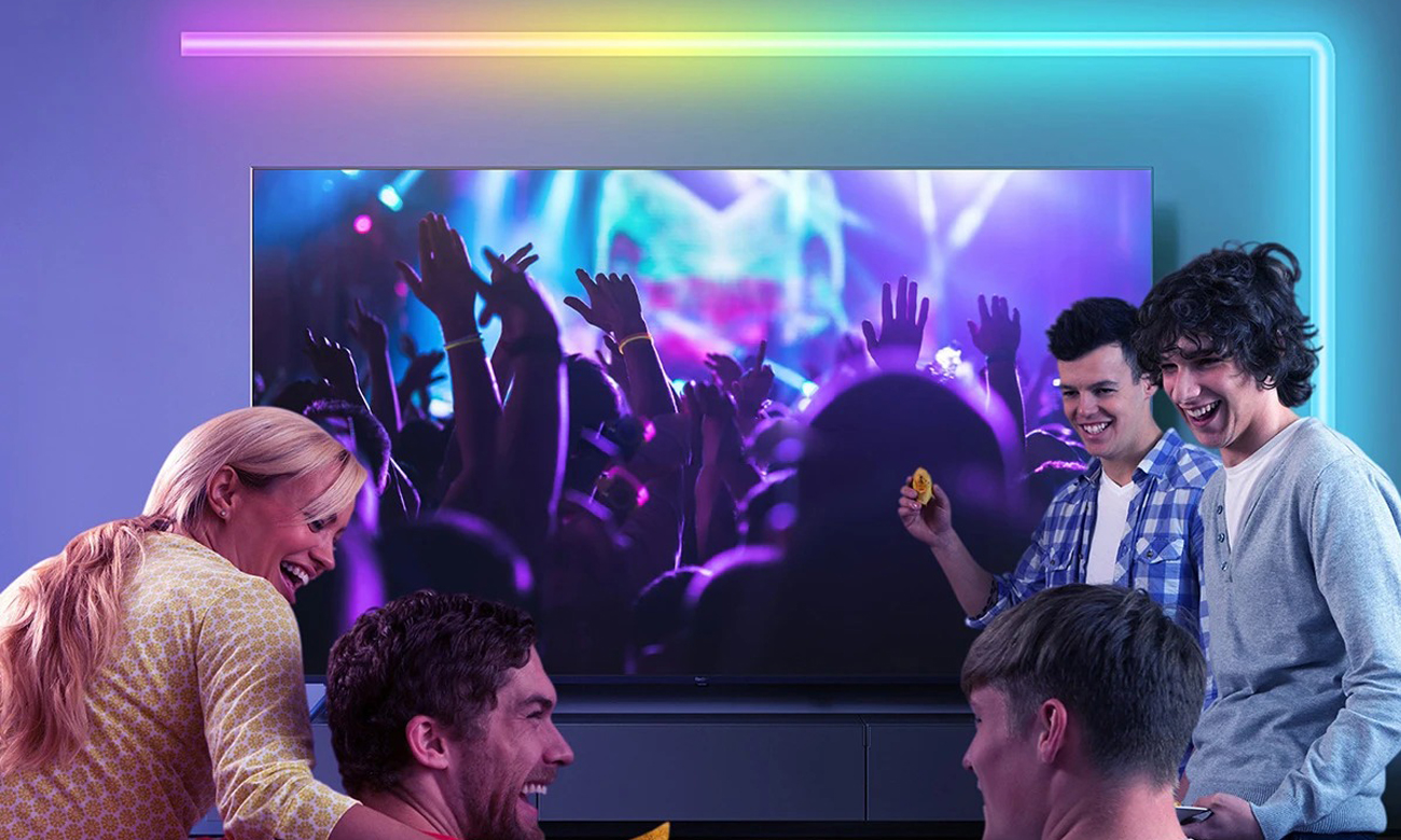 Modułowa lampa naścienna LED Spacetronik GLOW Wall (240 cm) - Grafika lifestyle