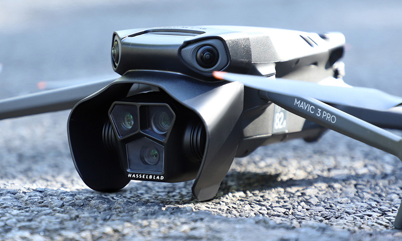 Osłona przeciwsłoneczna Sunnylife do DJI Mavic 3 Pro Czarna - Grafika lifestyle