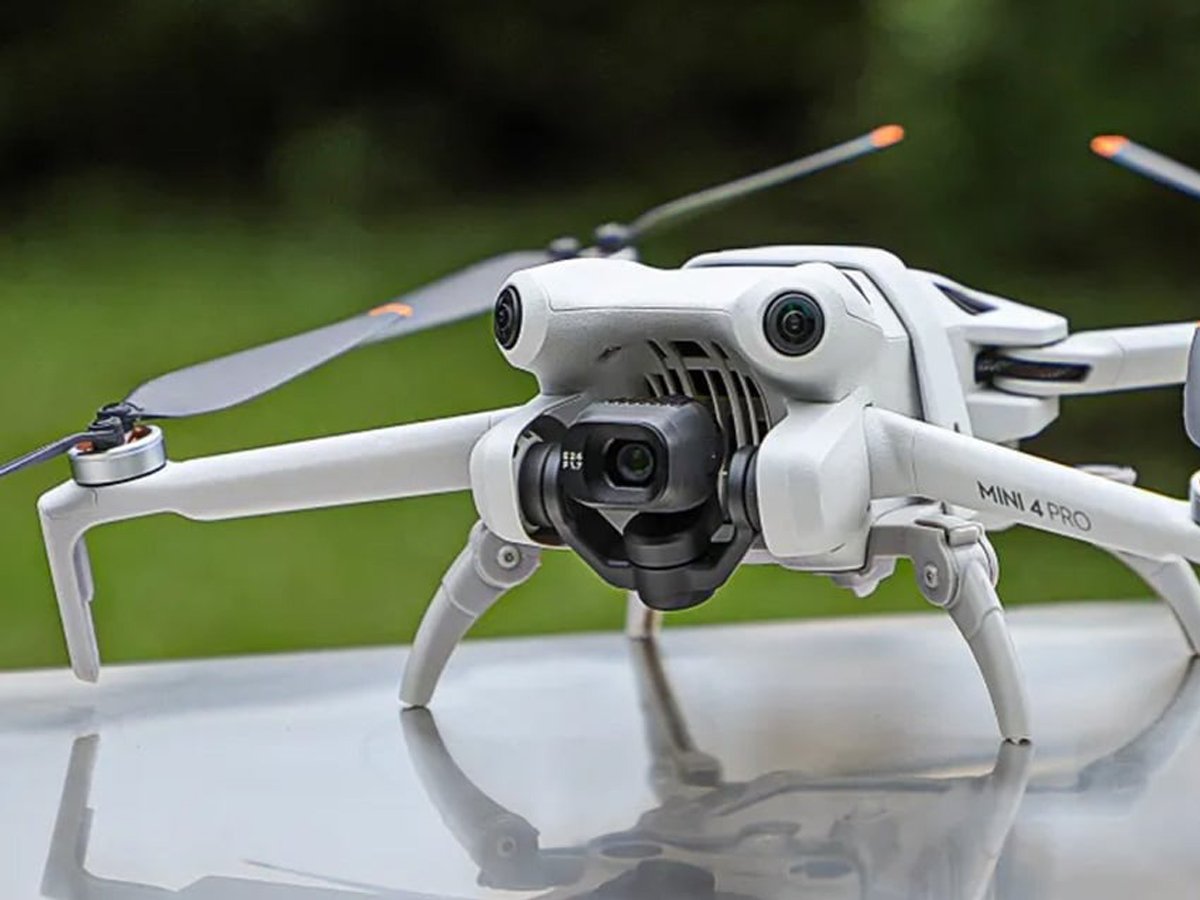 Podwyższenie podwozia Sunnylife do DJI Mini 4 Pro Szare - Grafika lifestyle