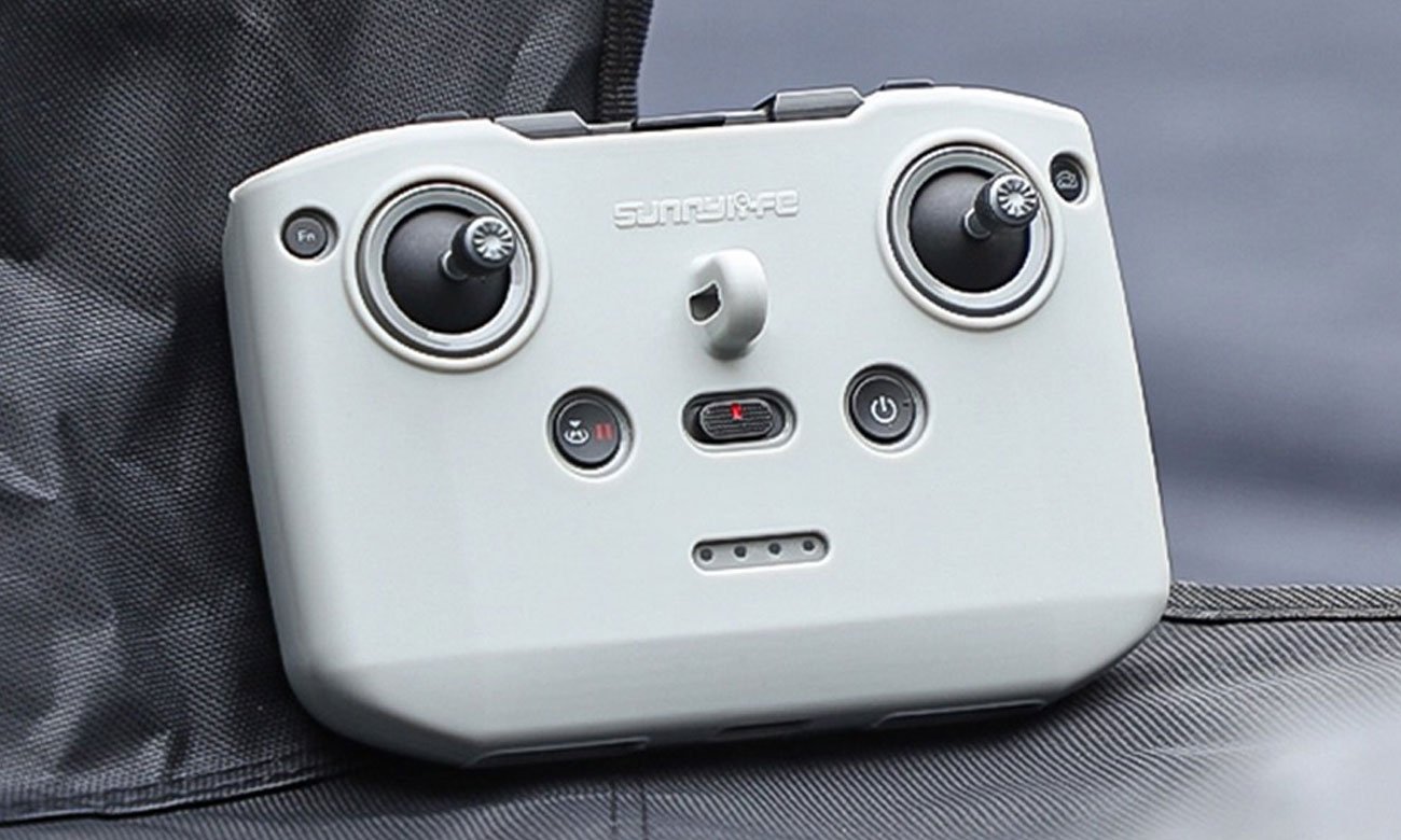 Silikonowa obudowa Sunnylife do DJI RC-N1 / RC-N2 / RC-N3 Szara - Grafika lifestyle