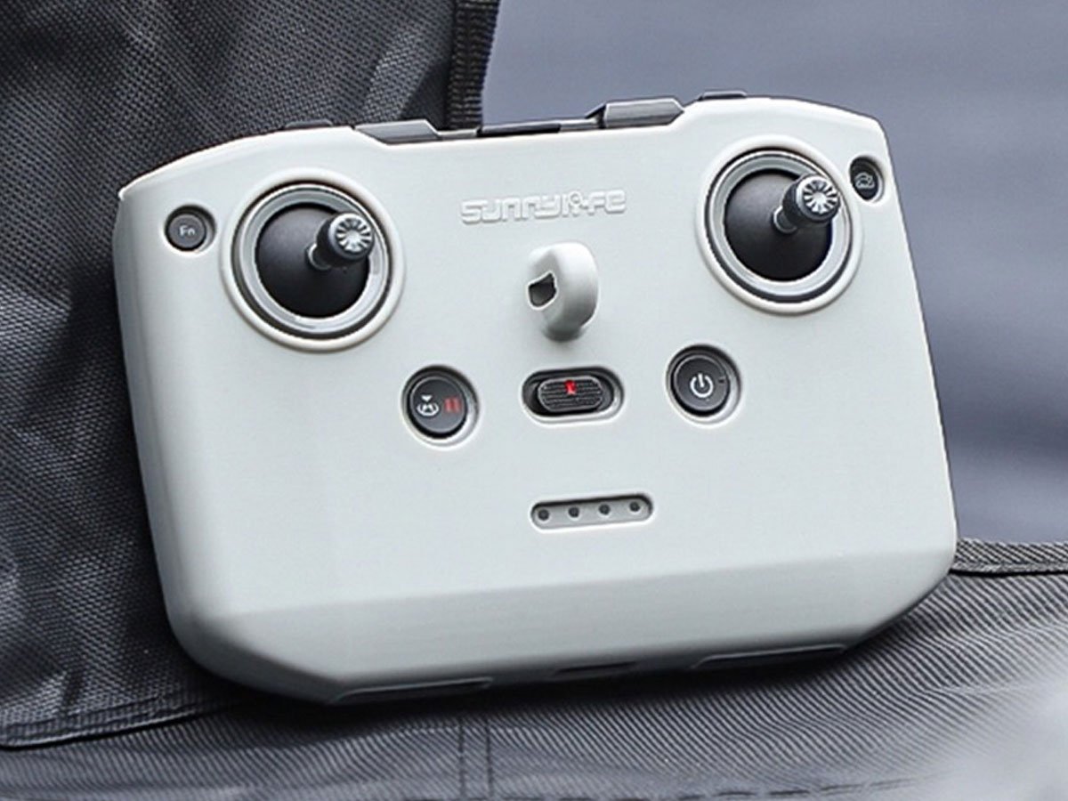 Silikonowa obudowa Sunnylife do DJI RC-N1 / RC-N2 / RC-N3 Szara - Grafika lifestyle